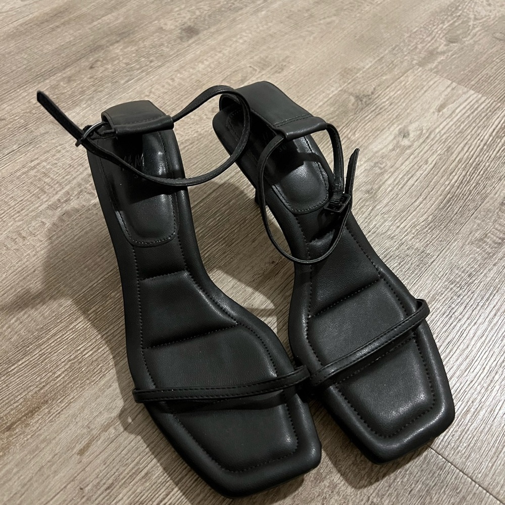 Elegant Black Women's Sandals